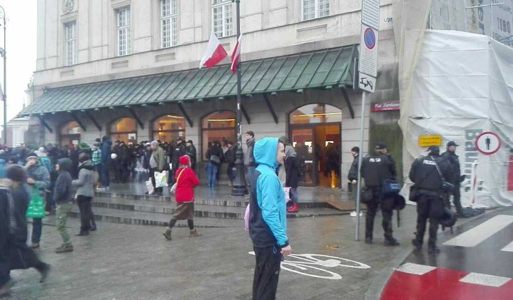 antifa12
