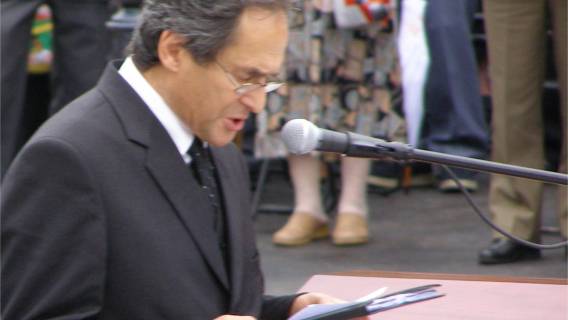 Zelnik: Z in vitro rodzą się koszmarnie chore i połamane dzieci