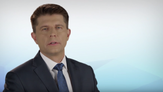 Petru do prezydenta i rządu: Polityka nie jest dla przedszkolaków