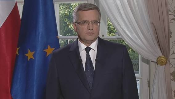 Były kelner z kancelarii Komorowskiego z zarzutami ws. kradzieży