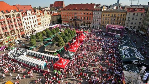 1024px-Wrocław,_Euro_2012_we_Wrocławiu_-_fotopolska.eu_(319051)