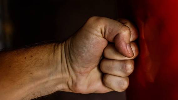 fist-1561157_960_720