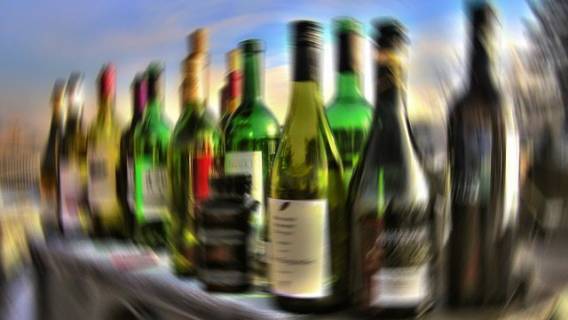 To się skończy tragicznie. Mnóstwo zatrutego alkoholu w całej Polsce