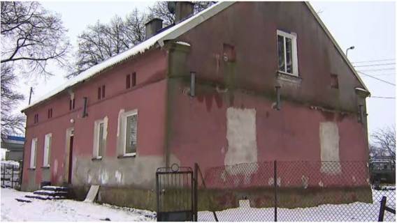 Rodzina z polskiej wsi za nic nie wróci do nawiedzonego domu. Nawet księża się boją