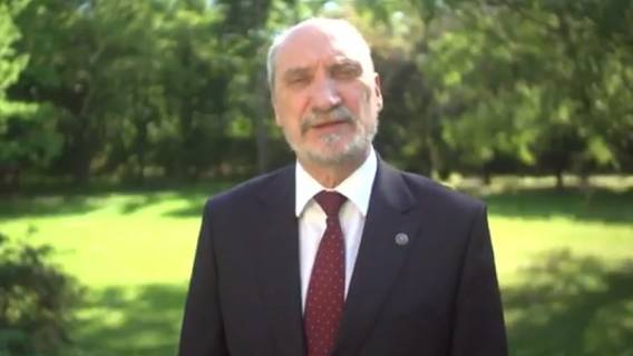 macierewicz2