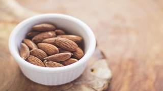 almonds-768699_1920(1)