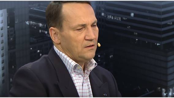 Radosław Sikorski może wrócić do polskiej polityki. W PiS już trzęsą się jak galareta