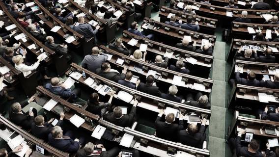 Kandydatka PiS przepadła. Odwrócili się od niej koledzy z partii