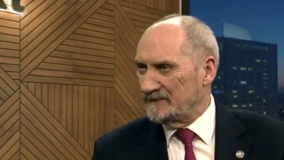 Macierewicz skłamał nt. swojej przeszłości? Szokujące fakty ujawnione