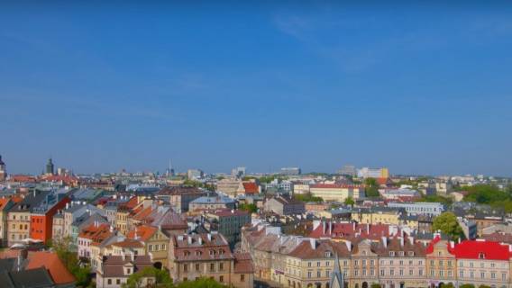 Mieszkańców wielkiego miasta wbiło w ziemię! Cała Polska śmieje się z wyglądu Starówki