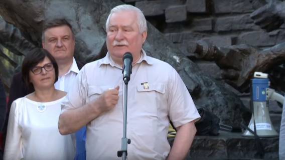 Lech Wałęsa (2)