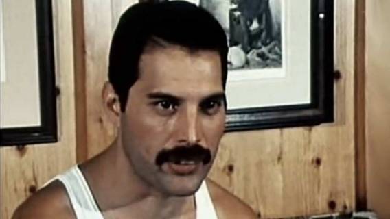 Na co zmarł Freddie Mercury?