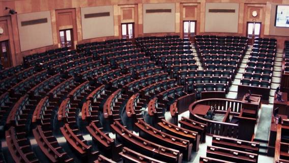 SZOKUJĄCA decyzja! Lider czołowego sejmowego ugrupowania zakończy karierę polityczną