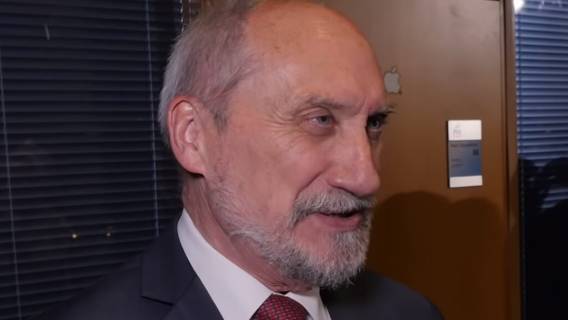 macierewicz_po