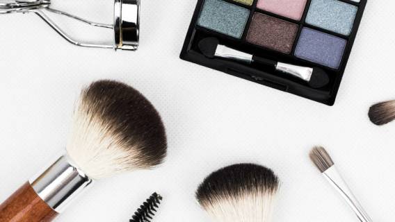 makeup-brush-1761648_1920