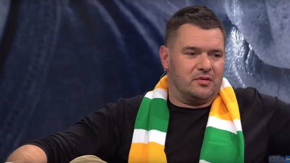 Tomasz Karolak będzie wściekły! Roznegliżowane zdjęcie jego dziewczyny może zobaczyć każdy