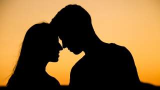 Horoskop miłosny, który zawróci Ci w głowie. Jeden znak ma wyjątkowe szczęście