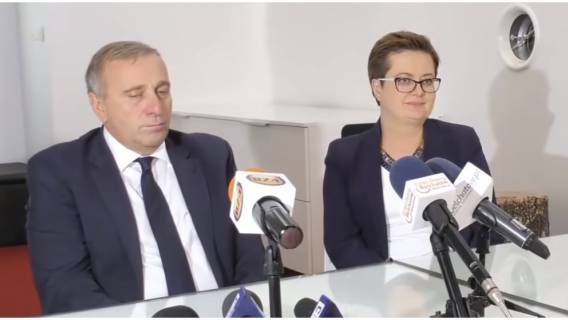 Chcą zdelegalizować Platformę i Nowoczesną. Proszą Ziobrę o pomoc