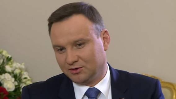 andrzej duda front_po
