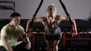 Ile zarabia trener personalny