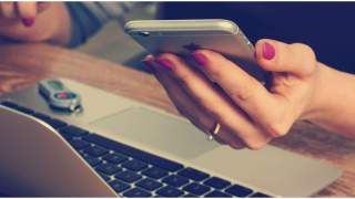 Jak przesłać zdjęcia z telefonu na komputer? Krok po kroku