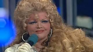 Skąd pochodzi Violetta Villas?