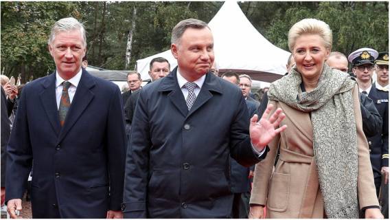 Agata Duda zwróciła uwagę swoją kreacją
