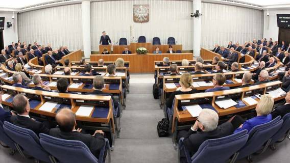 PiS utrata senatora
