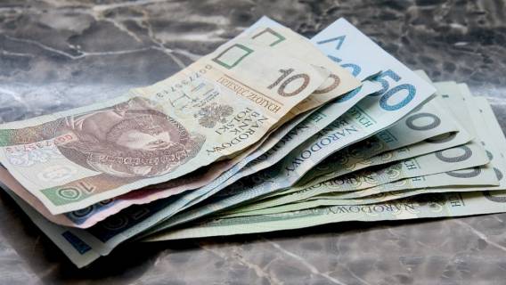 Polacy dostaną od banku nawet po 10 tysięcy złotych