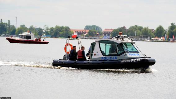 Informacje - ciało w zbiorniku wodnym