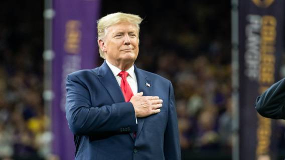Facebook na wojnie z Twitterem. Chodzi o Trumpa