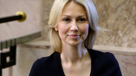 Magdalena Ogórek ile zarabia?