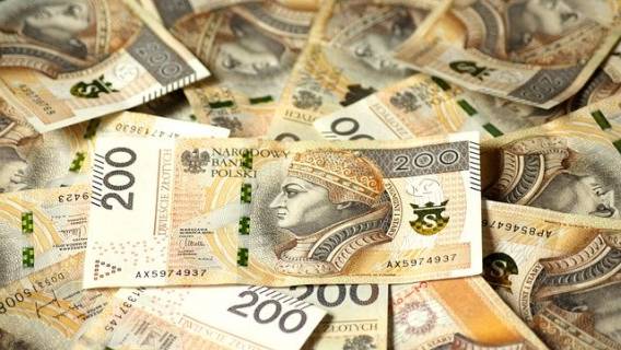 Popieracie pomysł przekazania 2 miliardów zł z przekopu Mierzei Wiślanej na poczet premii dla pracowników służby zdrowia?