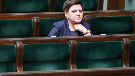 beata szydło musiała odejść