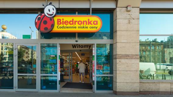 Robisz zakupy w Biedronce? Nie daj się nabrać na perfidne oszustwo