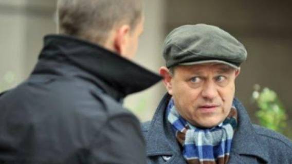 M jak miłość, kłopoty finansowe gwiazdora