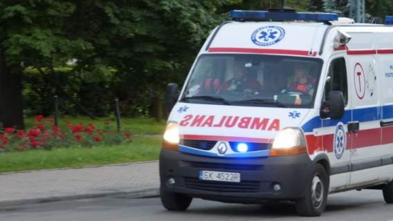 mężczyzna zakżony koronawirusem pościg