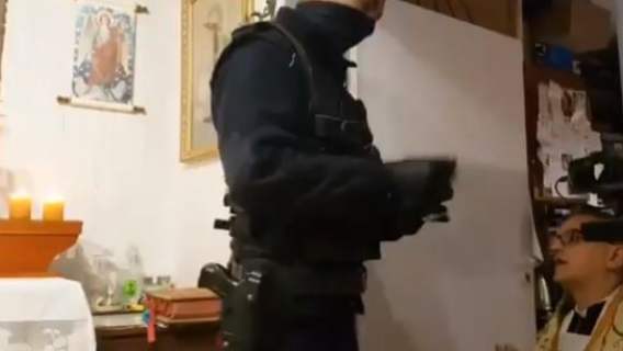 Policja przerwała nabożeństwo