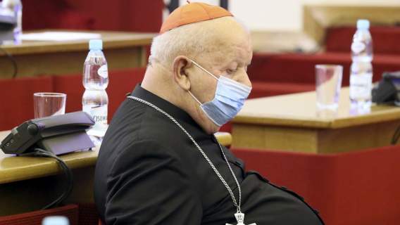kardynał Dziwisz ksiądz przerwał milczenie