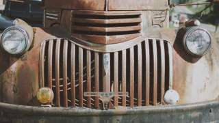 mąż odkrycie w aucie