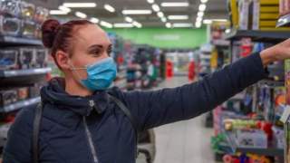 Biedronka przekaże paczki dzieciom