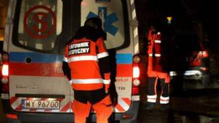 szpital kobieta karetka