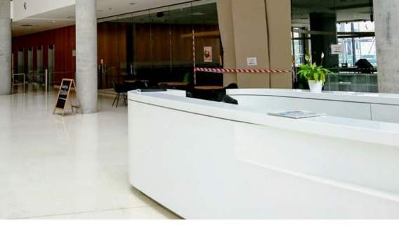 Hotel przyjmował gości pomimo zakazu prowadzenia działalności