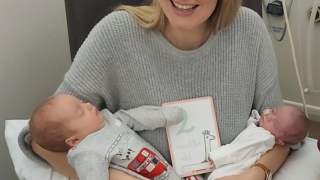 Bliźnięta z podwójnej ciąży