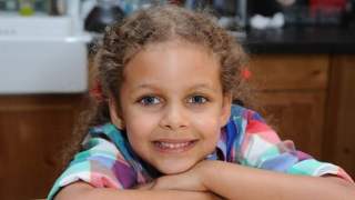 Emilia Dankwa wyrosła na piękną nastolatkę