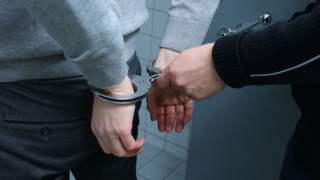 Kobieta zakochała się w wieźniu