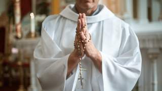 ksiądz kuria wiedziała