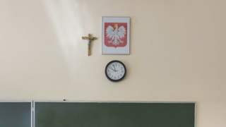 Zbigniew Ziobro chce konsekwencji dla nauczycielki, która zdjęła krzyż ze ściany