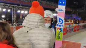 Piotr Żyła po skoku