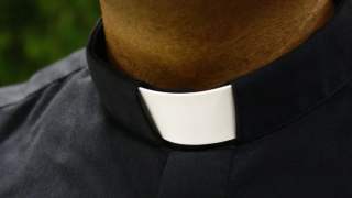 Ksiądz prowadził lekcję relogii